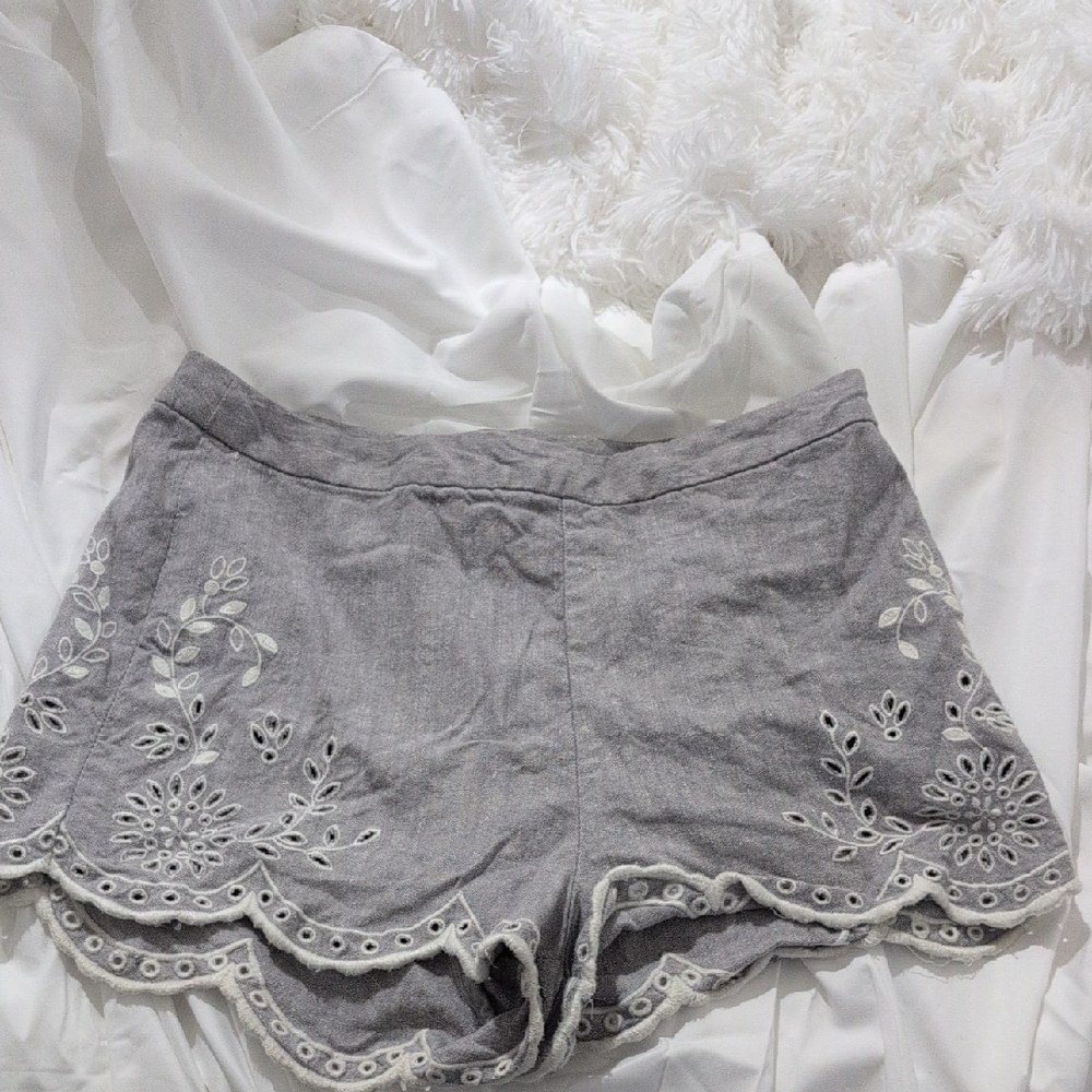 Free People Light Gray Embroidered High Waist Distressed Shorts Size 8